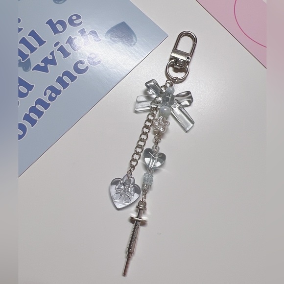 Y2K Heart Lock W/Needle Charm - Picture 1 of 2